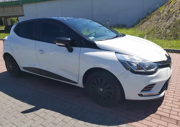 samochody osobowe Renault Clio cena 36000 przebieg: 87500, rok produkcji 2017 z Biała